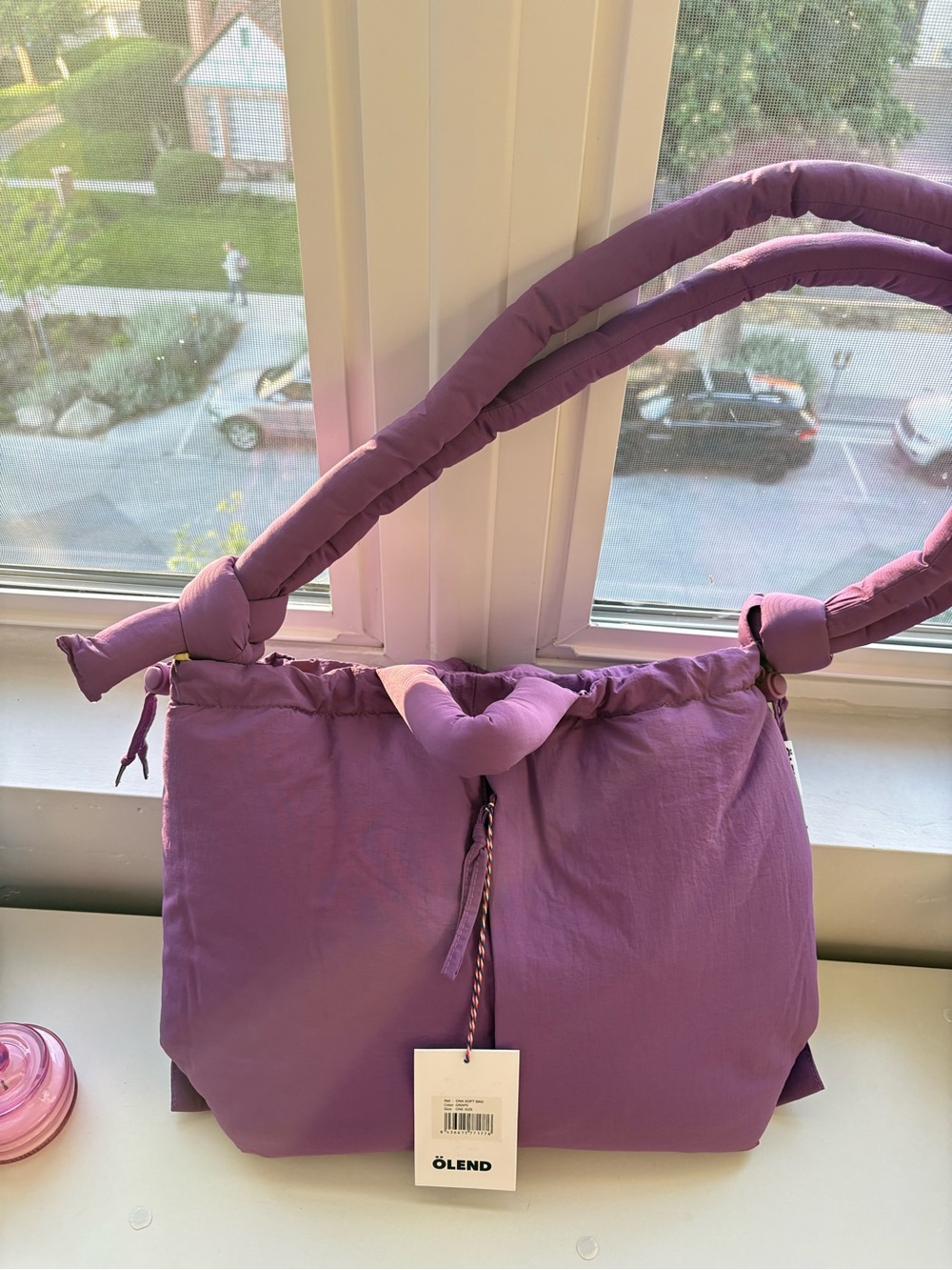 ÖLEND Grape Quilted Tote Bag - Picture 5 of 10